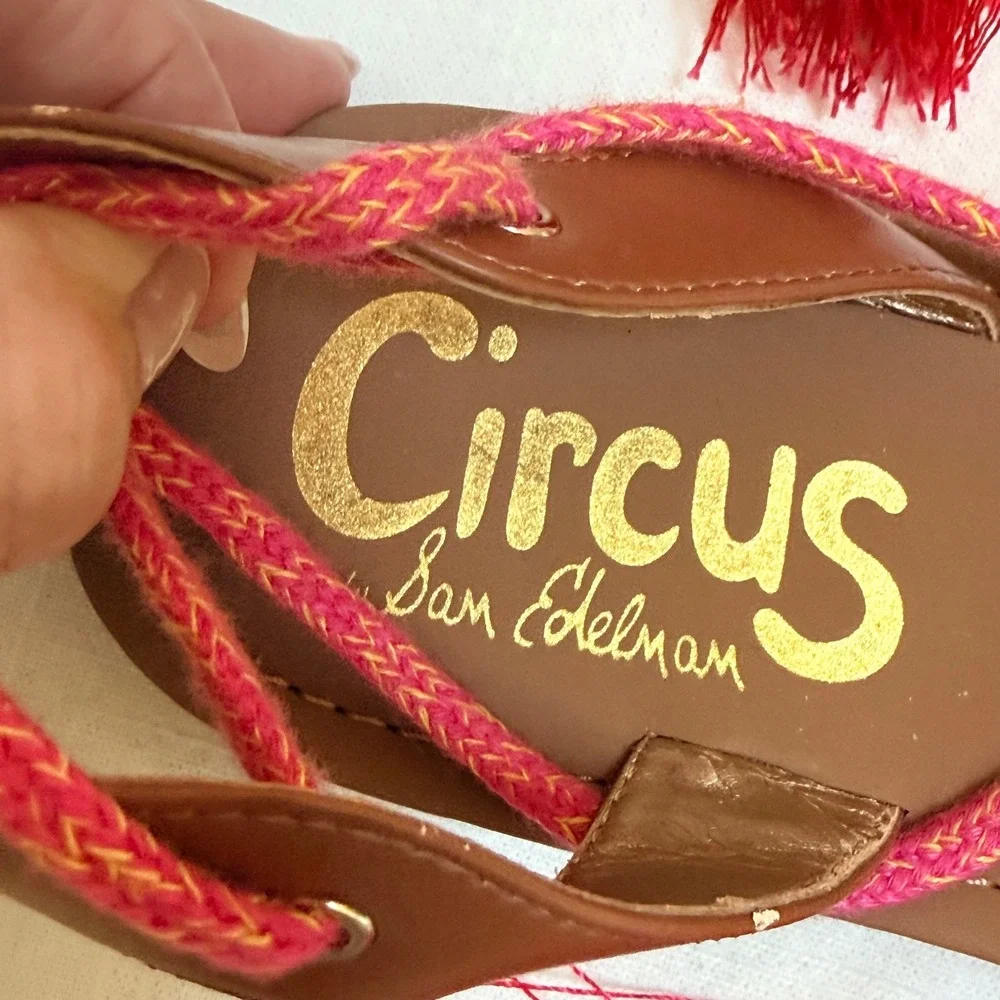 Circus by Sam Edelman Binx Sandals 6 Brown Pink Beaded Fruit Tassel Lace Up Flat